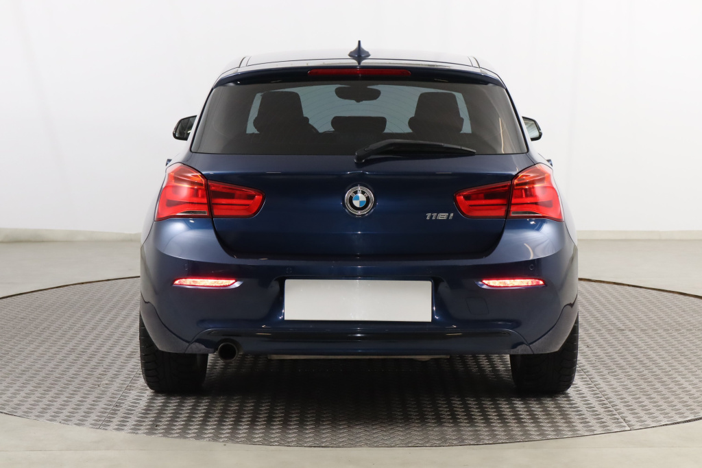 BMW 1