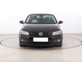 Volkswagen Jetta - 2016