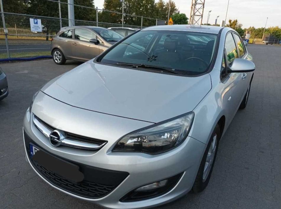 Opel Astra - 2016