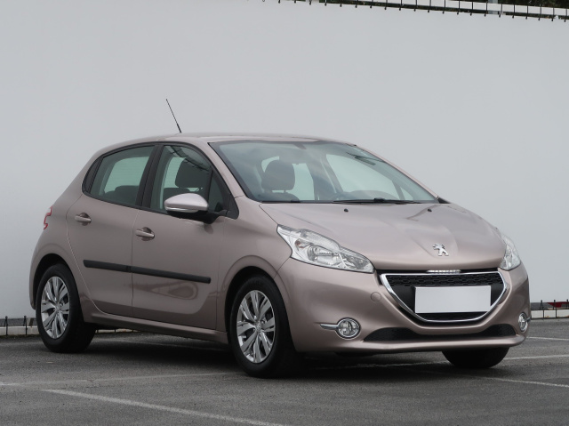 Peugeot 208 2012