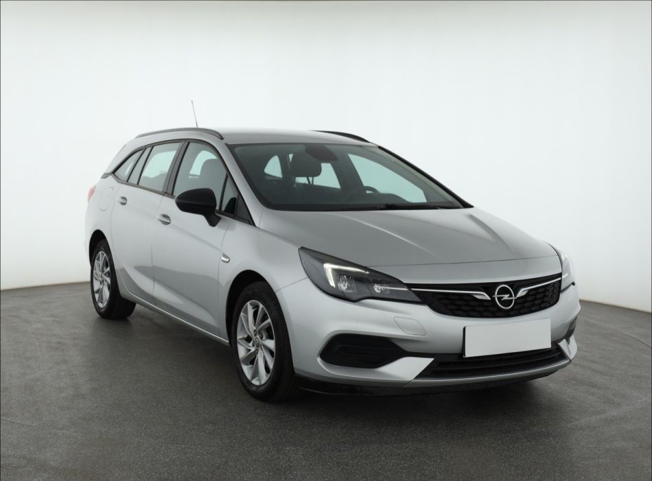 Opel Astra - 2021