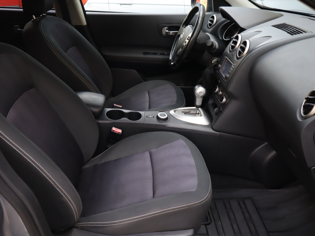 Nissan Qashqai+2