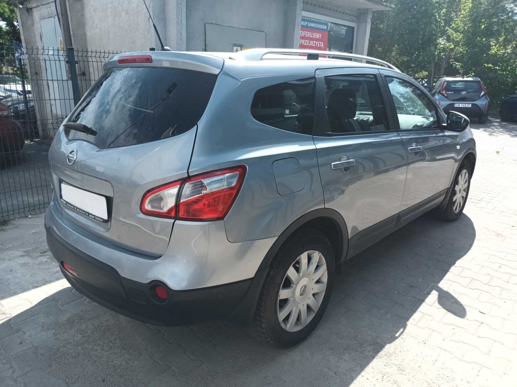 Nissan Qashqai+2