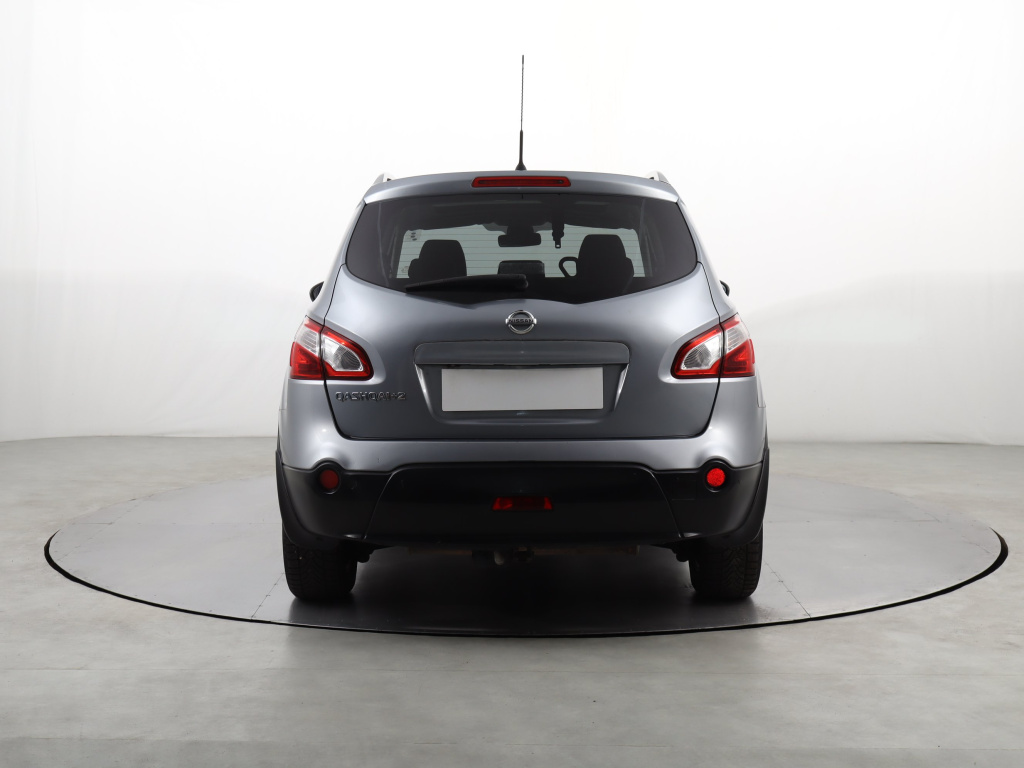 Nissan Qashqai+2