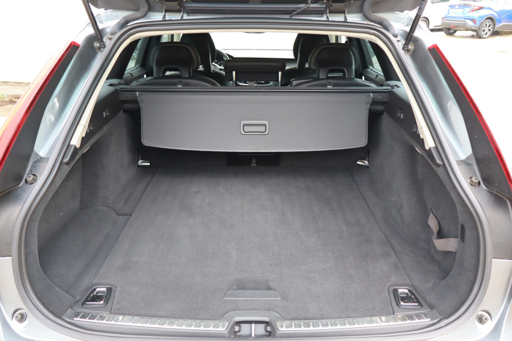 Volvo V90 Cross Country