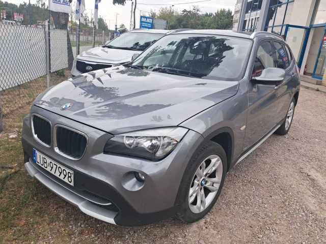 BMW X1 2011
