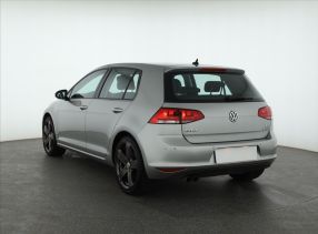 Volkswagen Golf - 2015