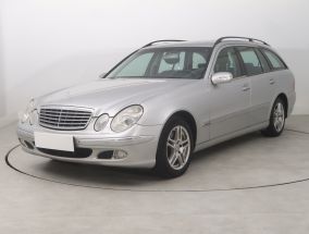 Mercedes-Benz E - 2004