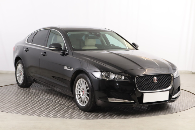 Jaguar XF, 2017