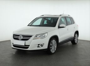 Volkswagen Tiguan - 2010
