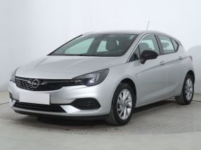 Opel Astra - 2021