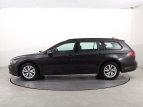 Volkswagen Passat - 2021