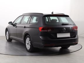 Volkswagen Passat - 2021
