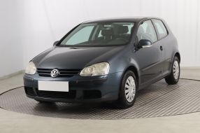Volkswagen Golf - 2004