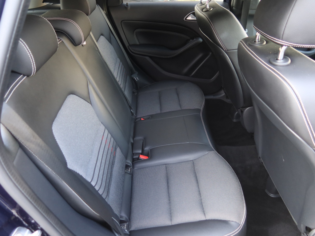 Mercedes-Benz B