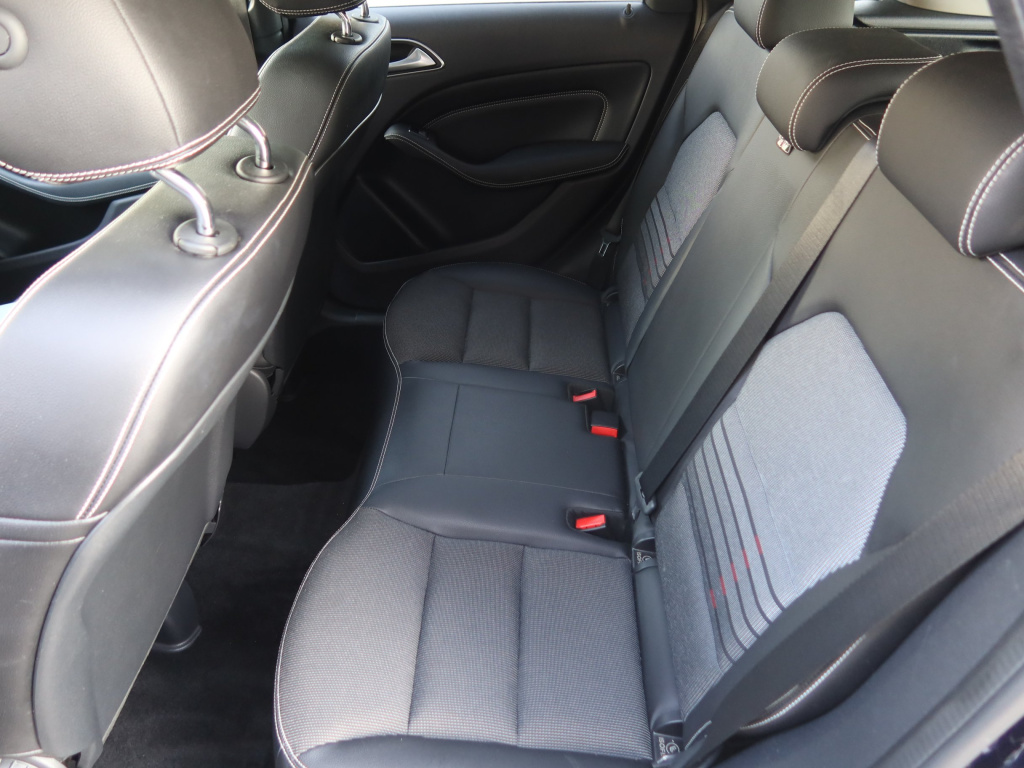 Mercedes-Benz B