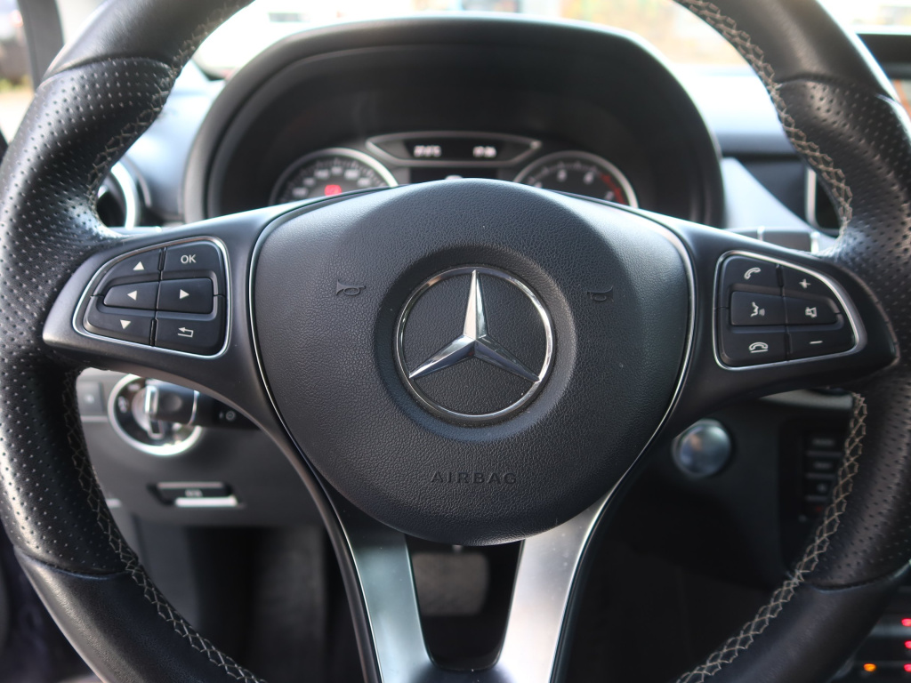 Mercedes-Benz B