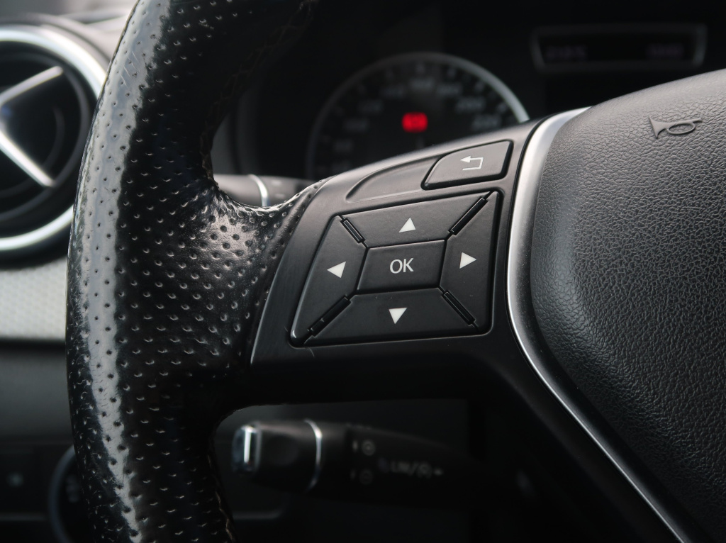 Mercedes-Benz B