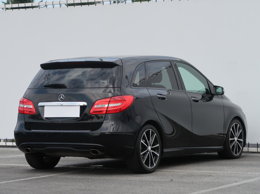 Mercedes-Benz B