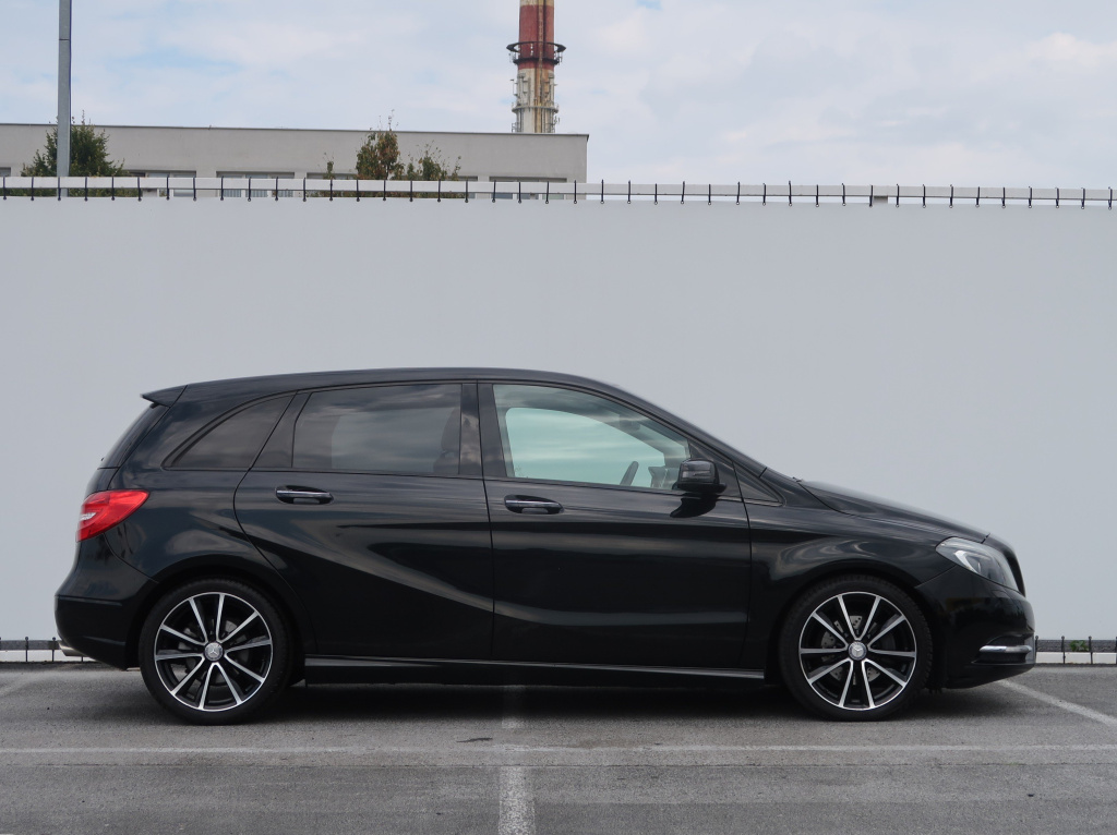 Mercedes-Benz B