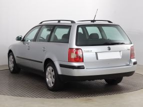 Volkswagen Passat - 2004