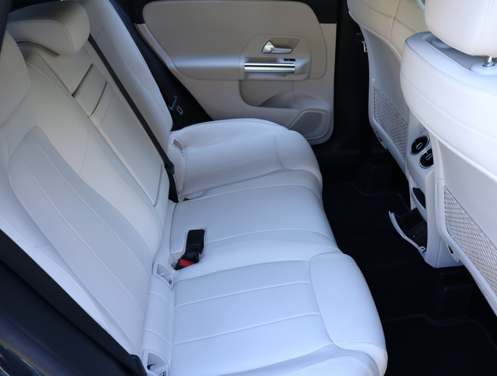 Mercedes-Benz B