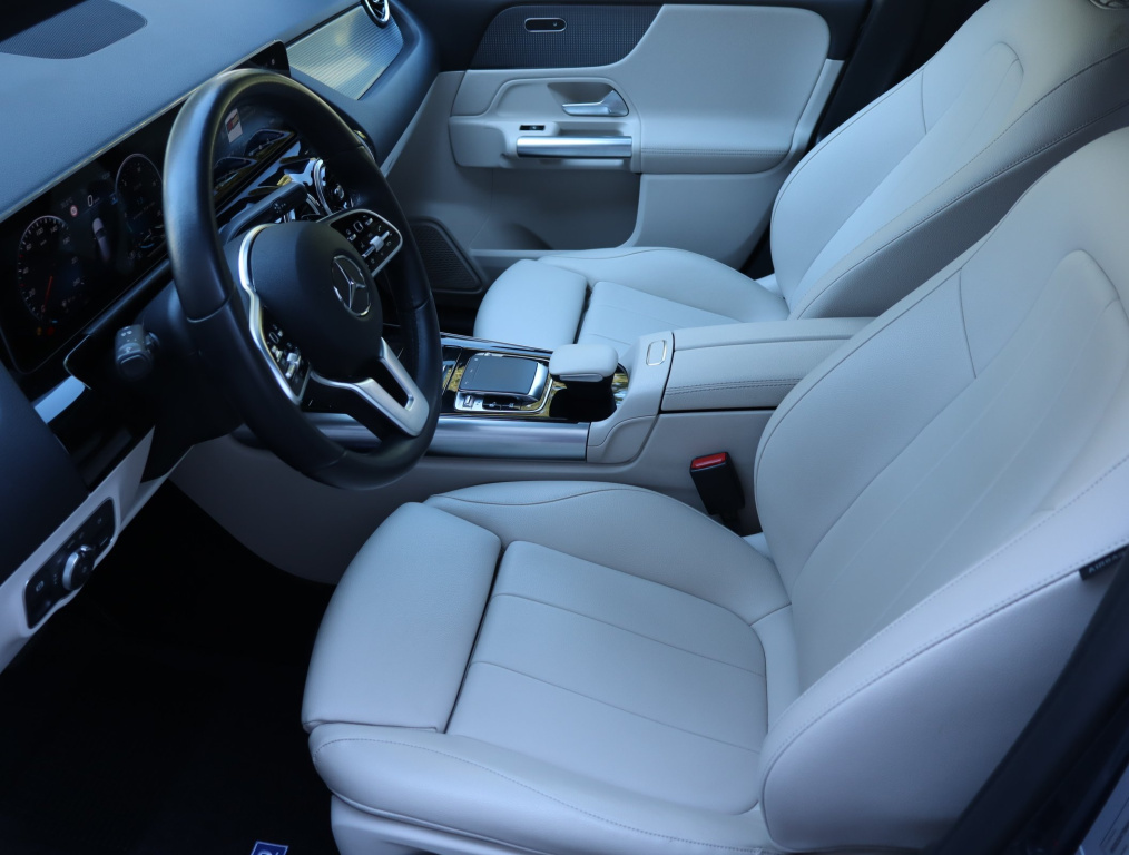 Mercedes-Benz B