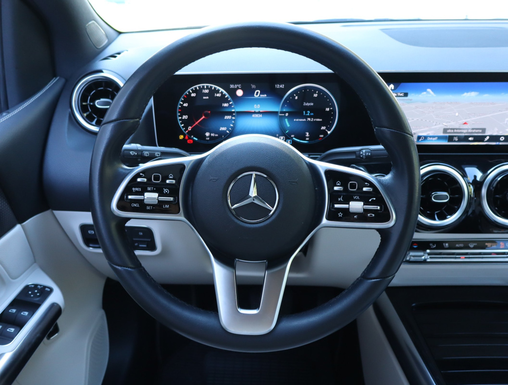 Mercedes-Benz B