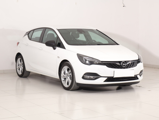 Opel Astra 2021