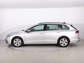 Volkswagen Golf - 2021