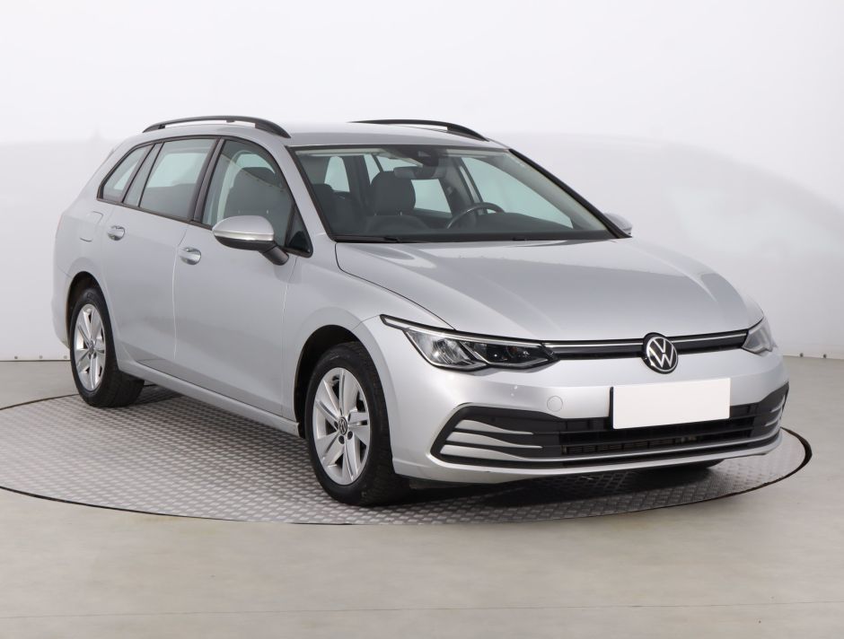 Volkswagen Golf - 2021