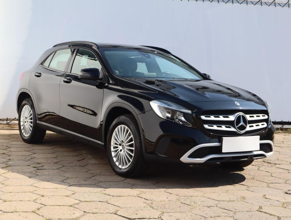 Mercedes-Benz GLA - 2019