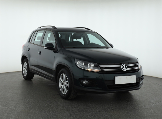 Volkswagen Tiguan, 2015