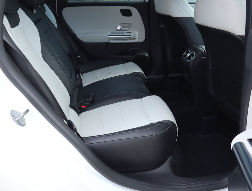 Mercedes-Benz B