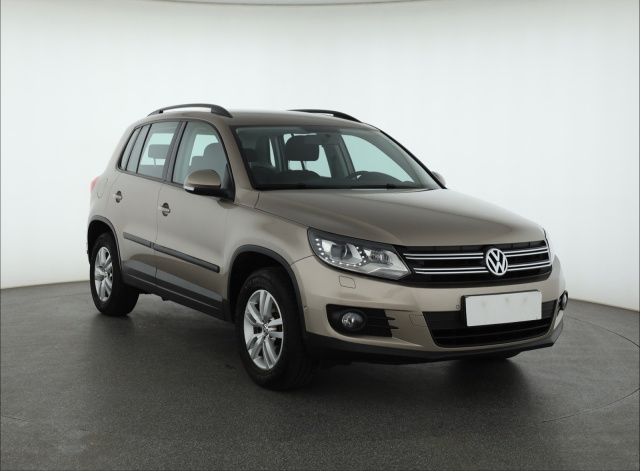 Volkswagen Tiguan, 2012