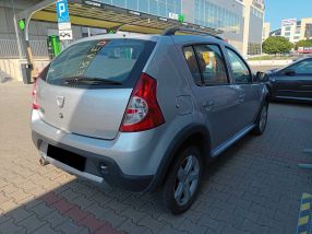 Dacia Sandero - 2010