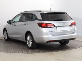 Opel Astra - 2017