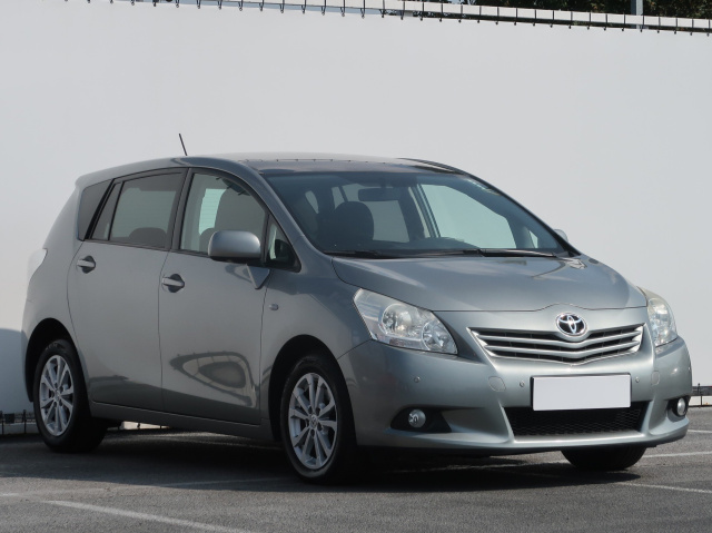 Toyota Verso 2012