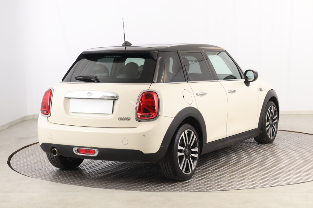 MINI 5-door