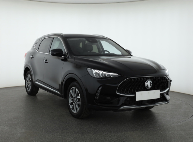 MG HS 2023