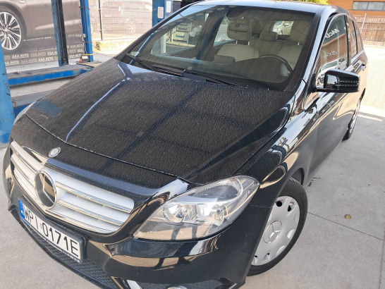 Mercedes-Benz B