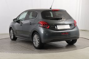 Peugeot 208 - 2016