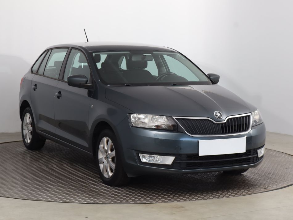 Skoda Rapid Spaceback - 2015