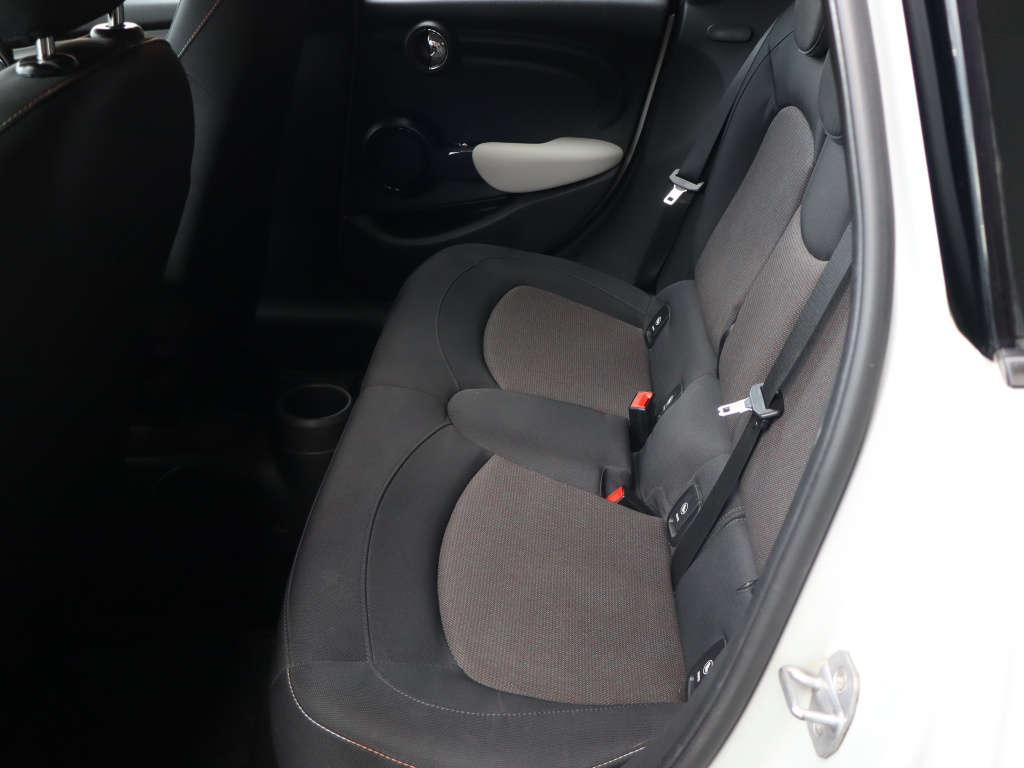 MINI 5-door
