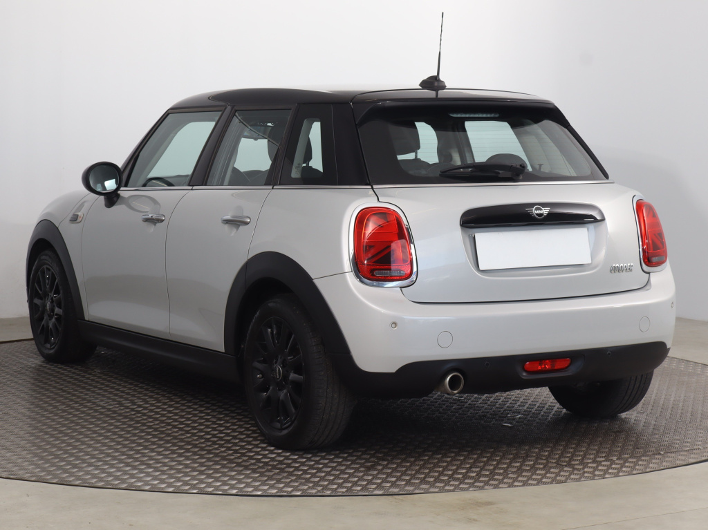 MINI 5-door