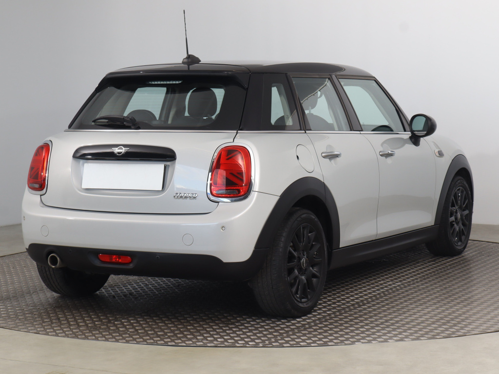 MINI 5-door