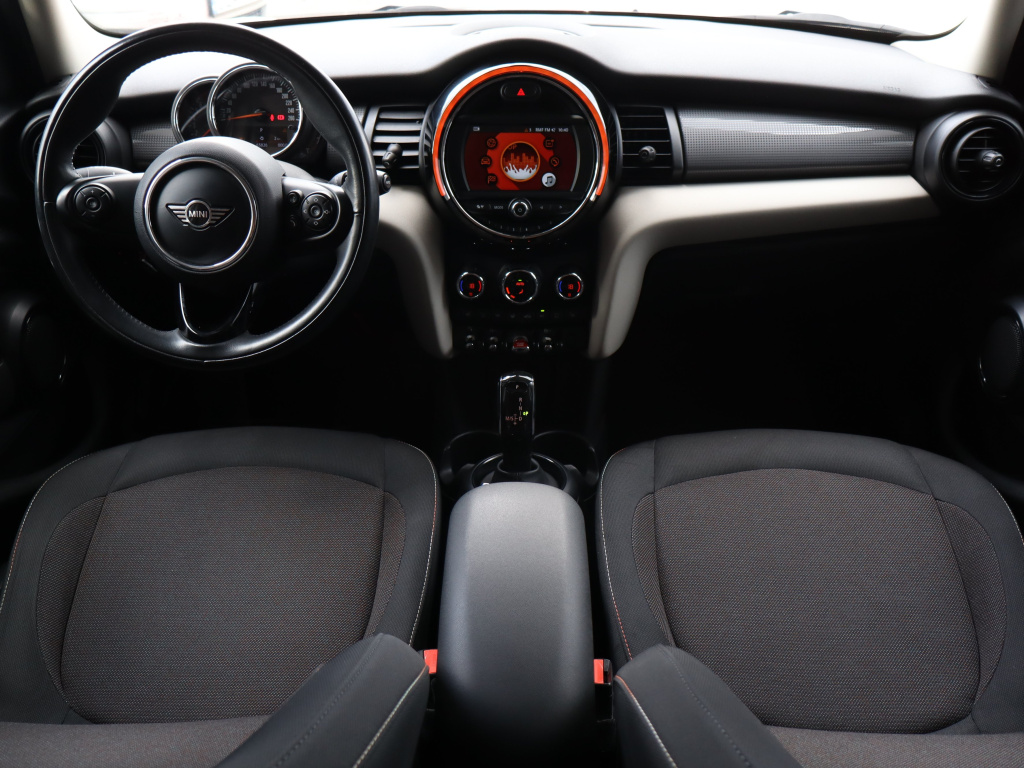 MINI 5-door