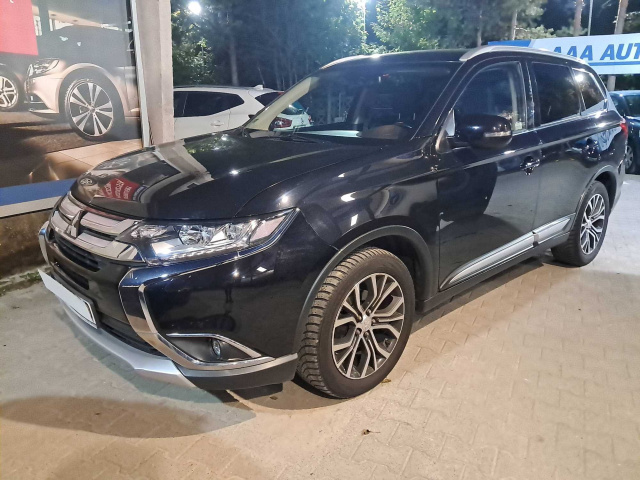 Mitsubishi Outlander 2016
