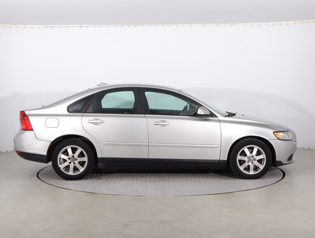 Volvo S40