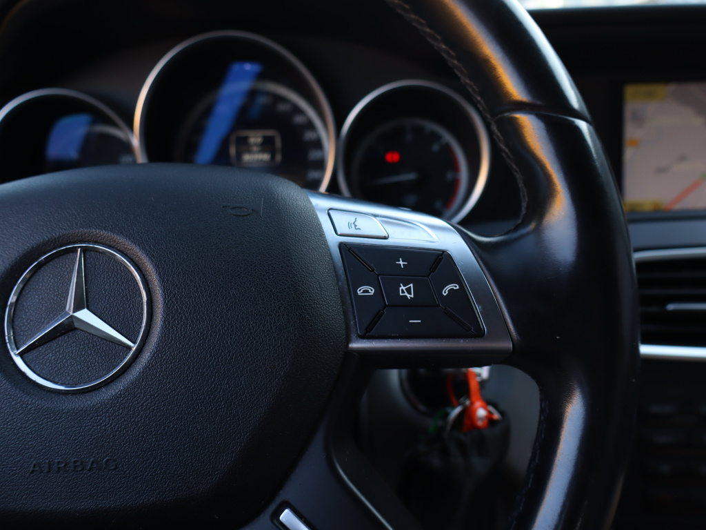 Mercedes-Benz C